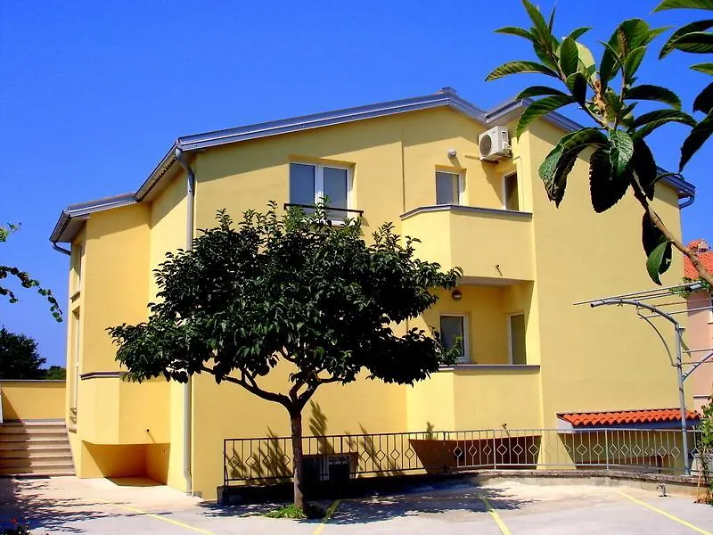 Apartments Monte Magno Pula 0*,