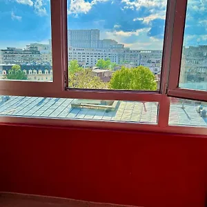 Palace Of The Parliament View,old City,waterfall Appartamento Bucarest